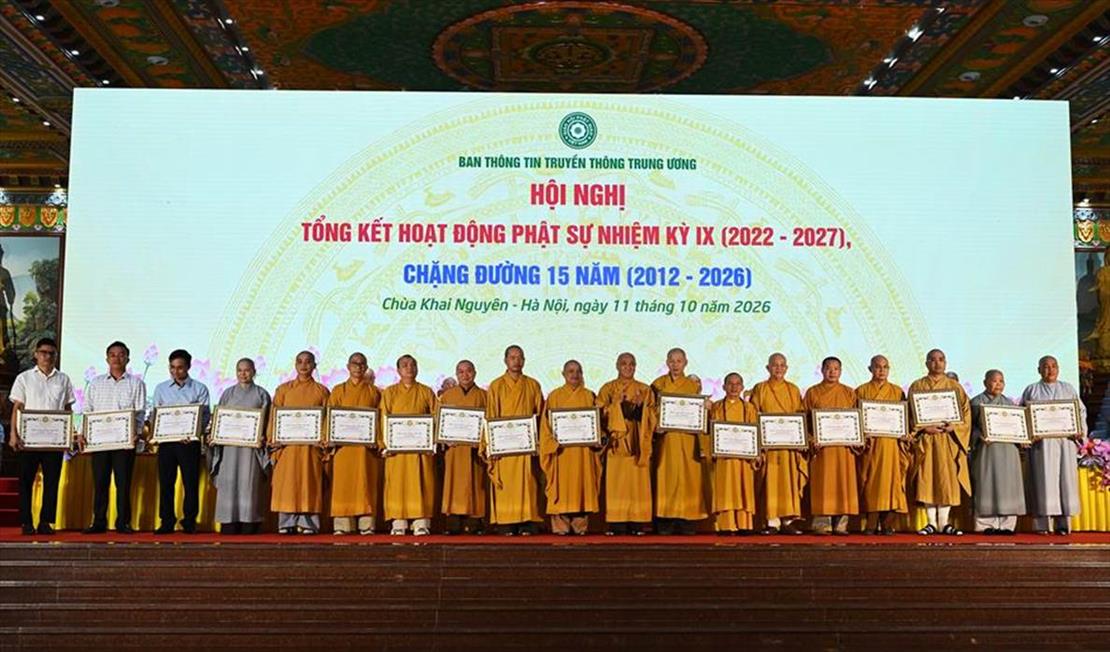 truyen-thong-phat-giao-viet-nam-sau-15-nam-tu-tin-phat-su-den-ket-noi-cong-dong_nguoiphattu_com_nhu luc pham ngoc son  (97).jpg